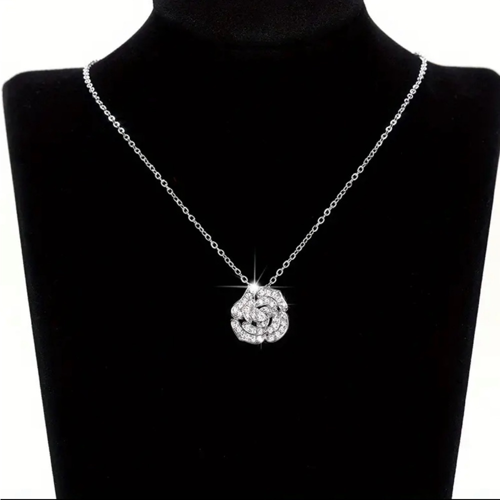 14k White Gold Plated Iced Bling CZ Rose necklace. New.